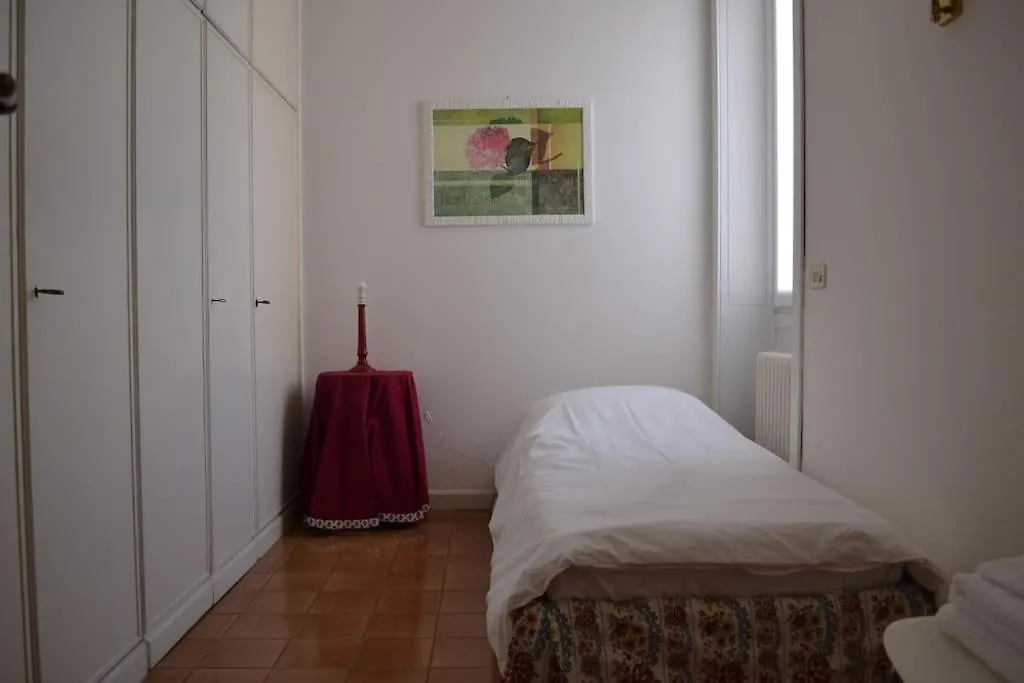 Mascagni Central Apartment 2 Milão 0*,  Itália
