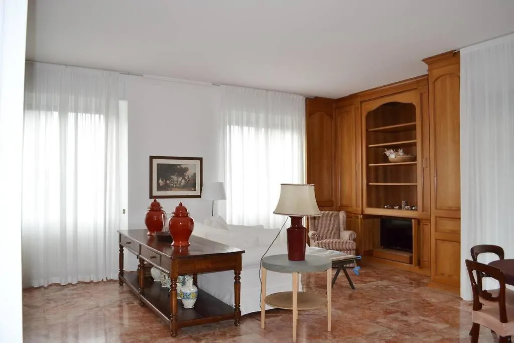 Mascagni Central Apartment 2 Milão